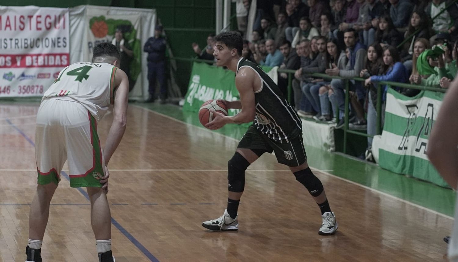 Central Entrerriano y Racing venden entradas para los partidos del miércoles