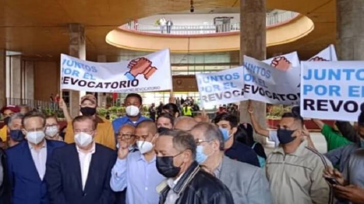 LAS DUDAS EN TORNO al referendo revocatorio ¿La oposición tiene una estrategia?