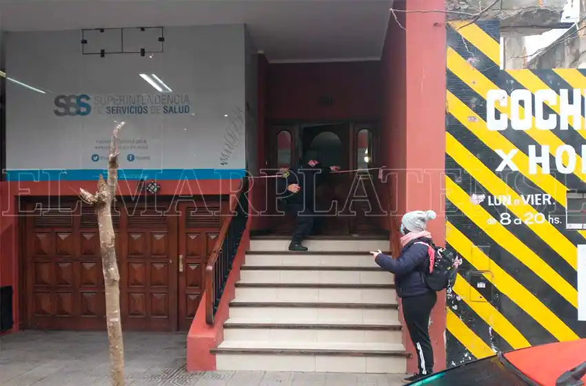 Horror en Mar del Plata: denunció que encontró muertas a tres amigas en un departamento céntrico