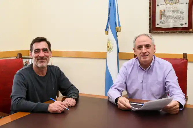 El concejal Leandro Bordalecou asumirá como Intendente interino