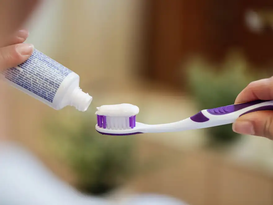 La ANMAT prohibió la venta de una reconocida pasta dental tras reportar efectos adversos