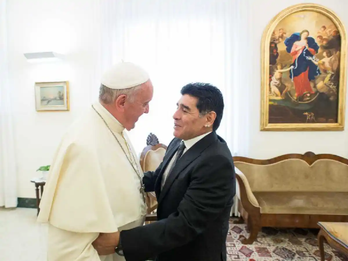 El papa Francisco recordó a Diego Maradona