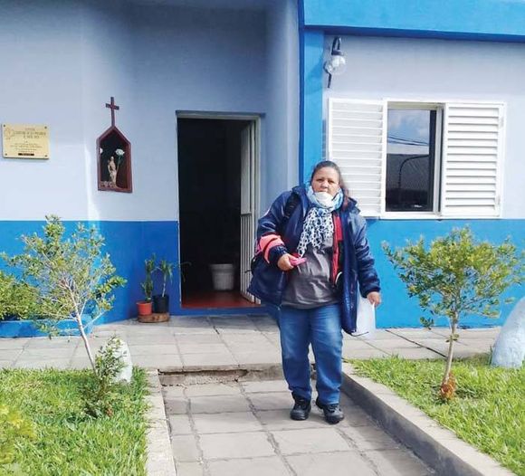 Hombre violento, funcionario municipal, maltrata a una empleada de salud 