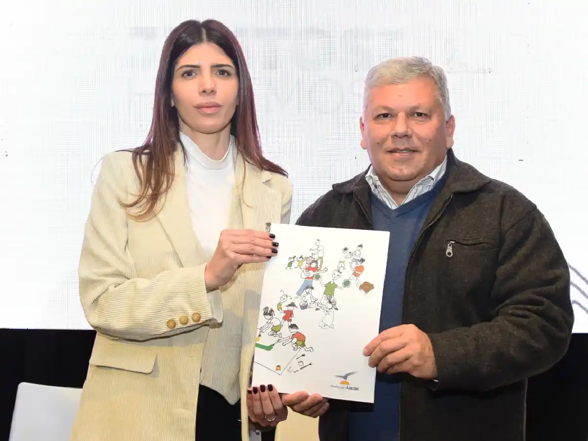 Firmaron convenio  para la plaza  blanda de Arroyito 