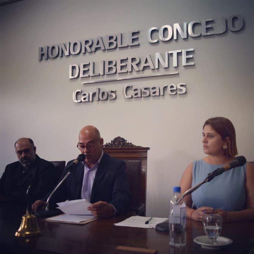 Cruces en Juntos por la presidencia del Concejo Deliberante de Casares: Unos hablan de "traición" y otro de que "nunca hubo acuerdo"