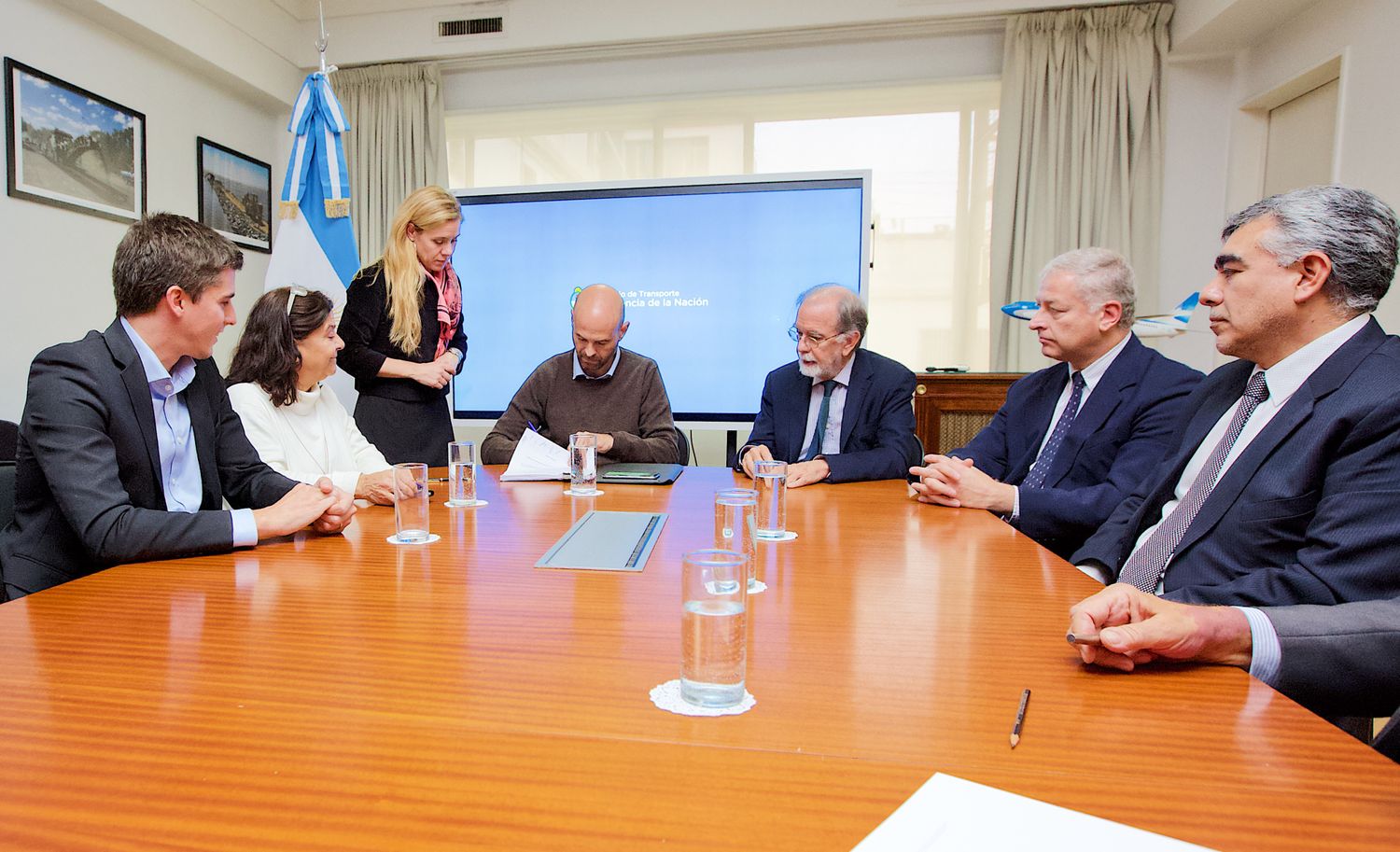 El gobierno nacional firmó el contrato del fideicomiso para financiar los proyectos viales de PPP
