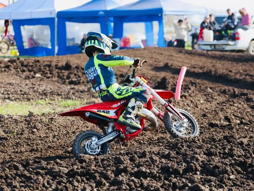 Valentino Bogue obtuvo el tercer puesto en el MX Santafesino