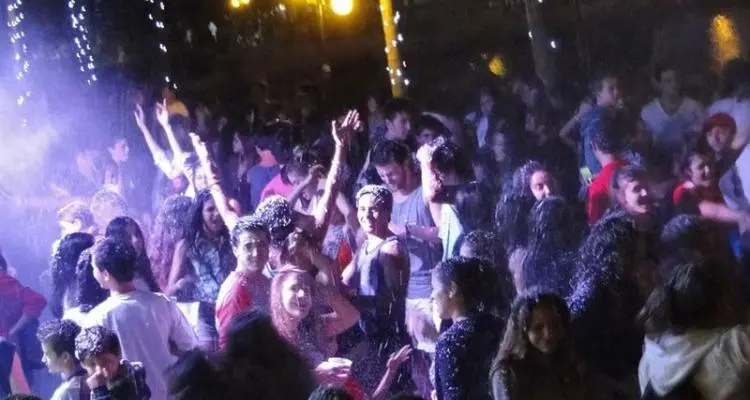Gran baile de carnaval en el Náutico