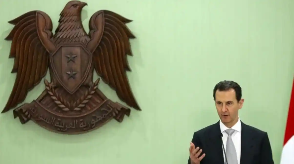 Rusia anuncia que Bashar al-Asad «dimitió» y salió de Siria, pero no precisa hacia dónde