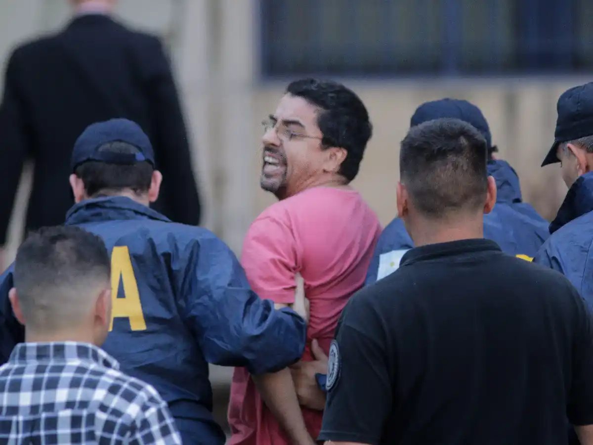 "Esta es una decisión política", dijo Esteche al ser detenido 