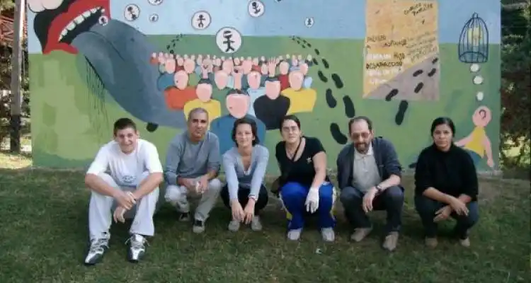 Restaurando el mural
