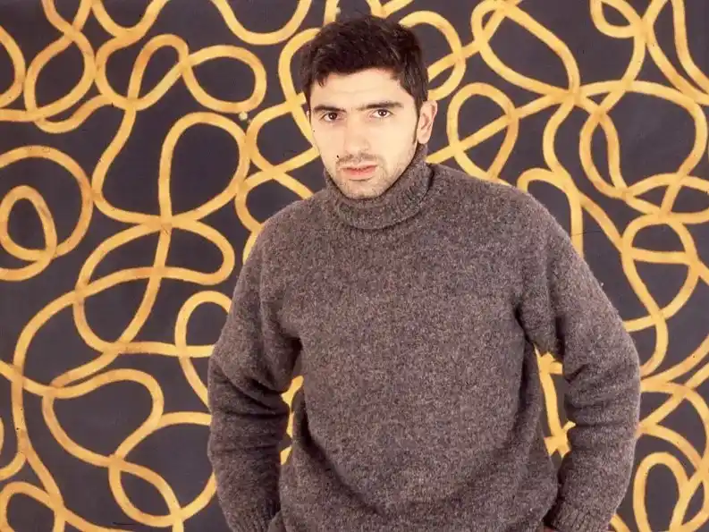 Marcelo Villegas presenta Agujeros Negros.