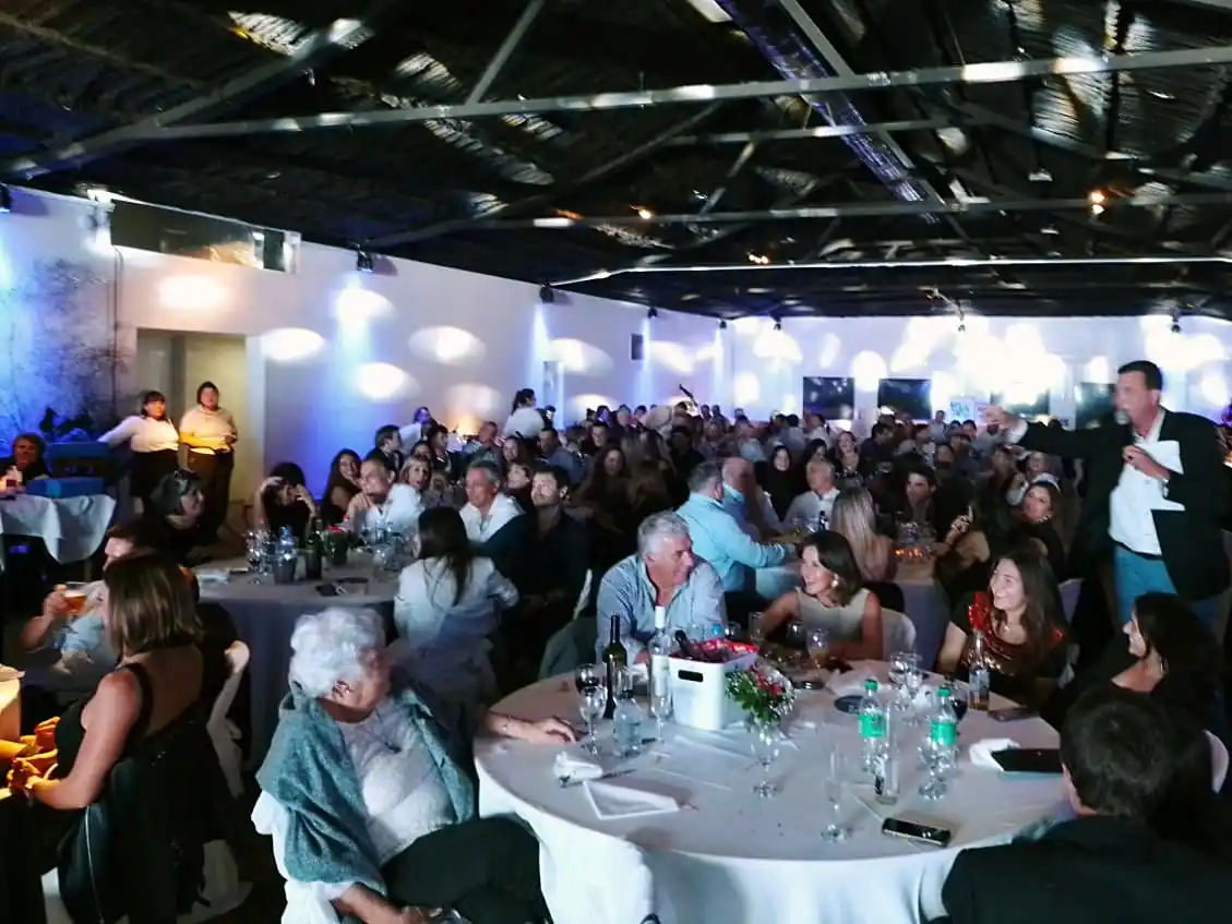 Gran fiesta a beneficio