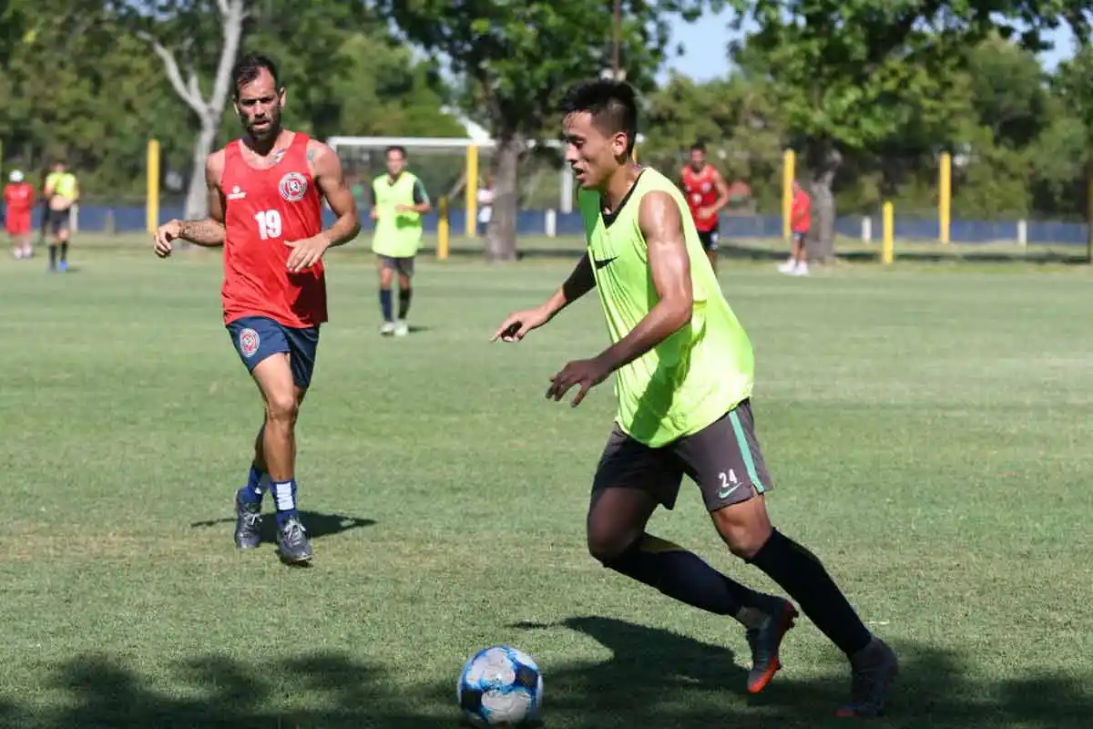 Central Córdoba empató ante la Reserva canalla