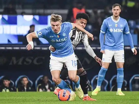 Napoli venció a la Juventus y es nuevo líder de la Serie A
