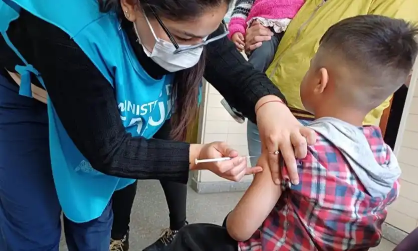 Dónde vacunar a niños y niñas contra el Sarampión en Pilar