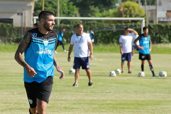 Juventud recibe a Gimnasia de Concepción del Uruguay