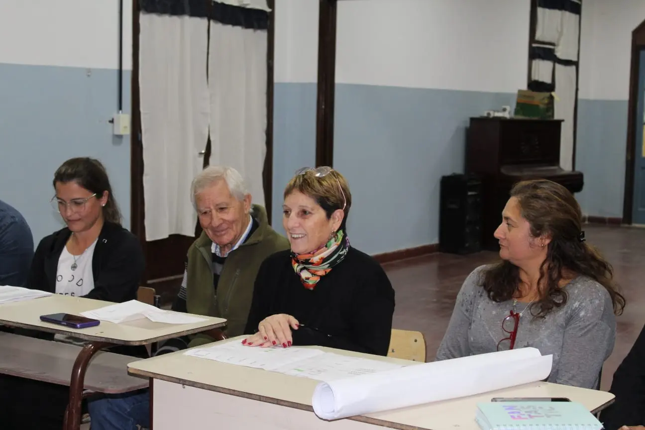 Cittadino mantuvo reuniones con vecinos