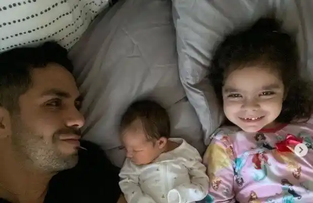 Benavides pide oraciones por la salud de su bebé