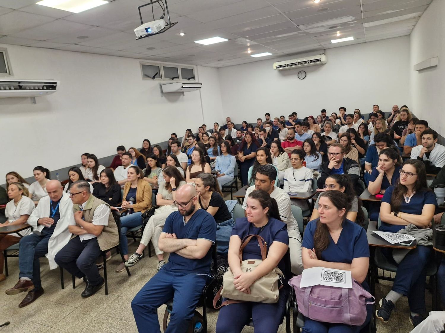 Barceló y Médicos Sin Fronteras estrechan lazos en una jornada con más de 120 participantes