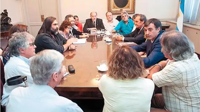 Los docentes reclaman una suba salarial cercana al 40 por ciento
