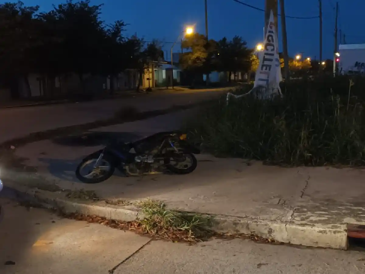 Joven sufre amputación de dedo por choque entre motos