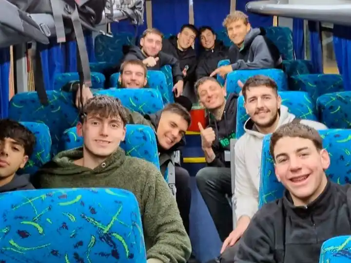 El plantel de Kimberley en viaje desde Tandil.