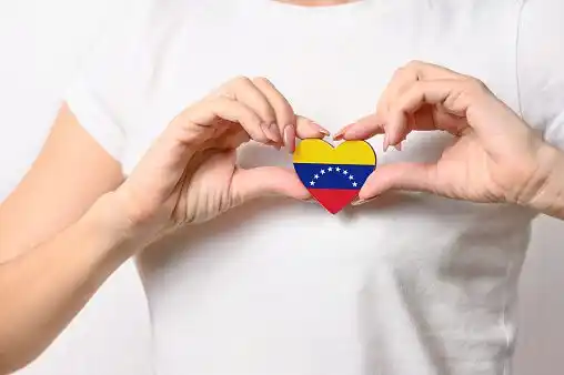 7 requisitos para que venezolanos convaliden títulos en Colombia