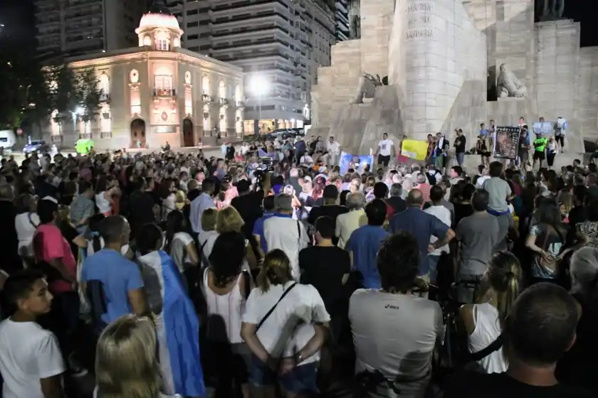 «Rosario quiere paz»: familiares y víctimas de la inseguridad encabezan una nueva movilización en el Monumento a la Bandera