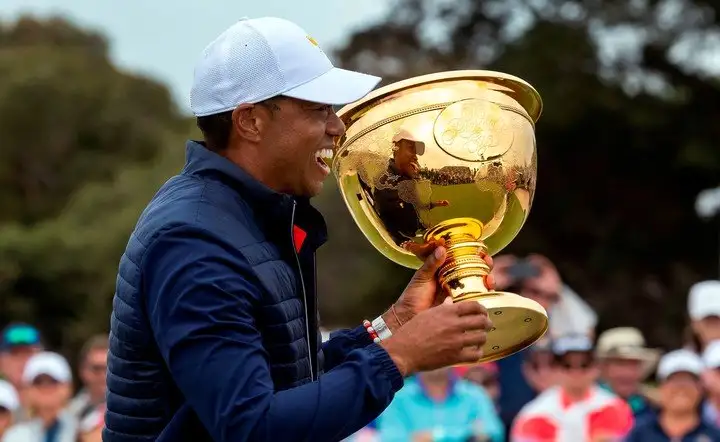 Tiger Woods lideró la reacción estadounidense