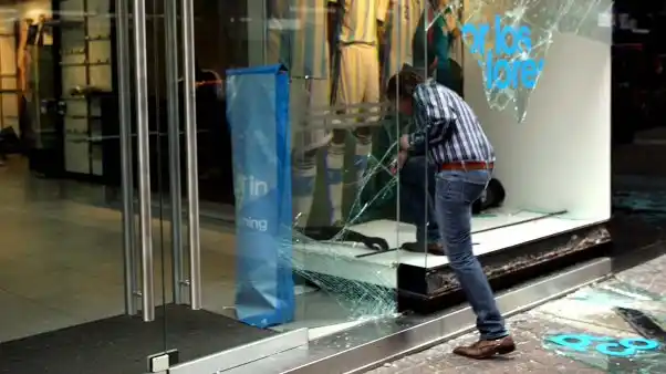 Saqueos y robos en Buenos Aires: Hay 164 detenidos en la Provincia