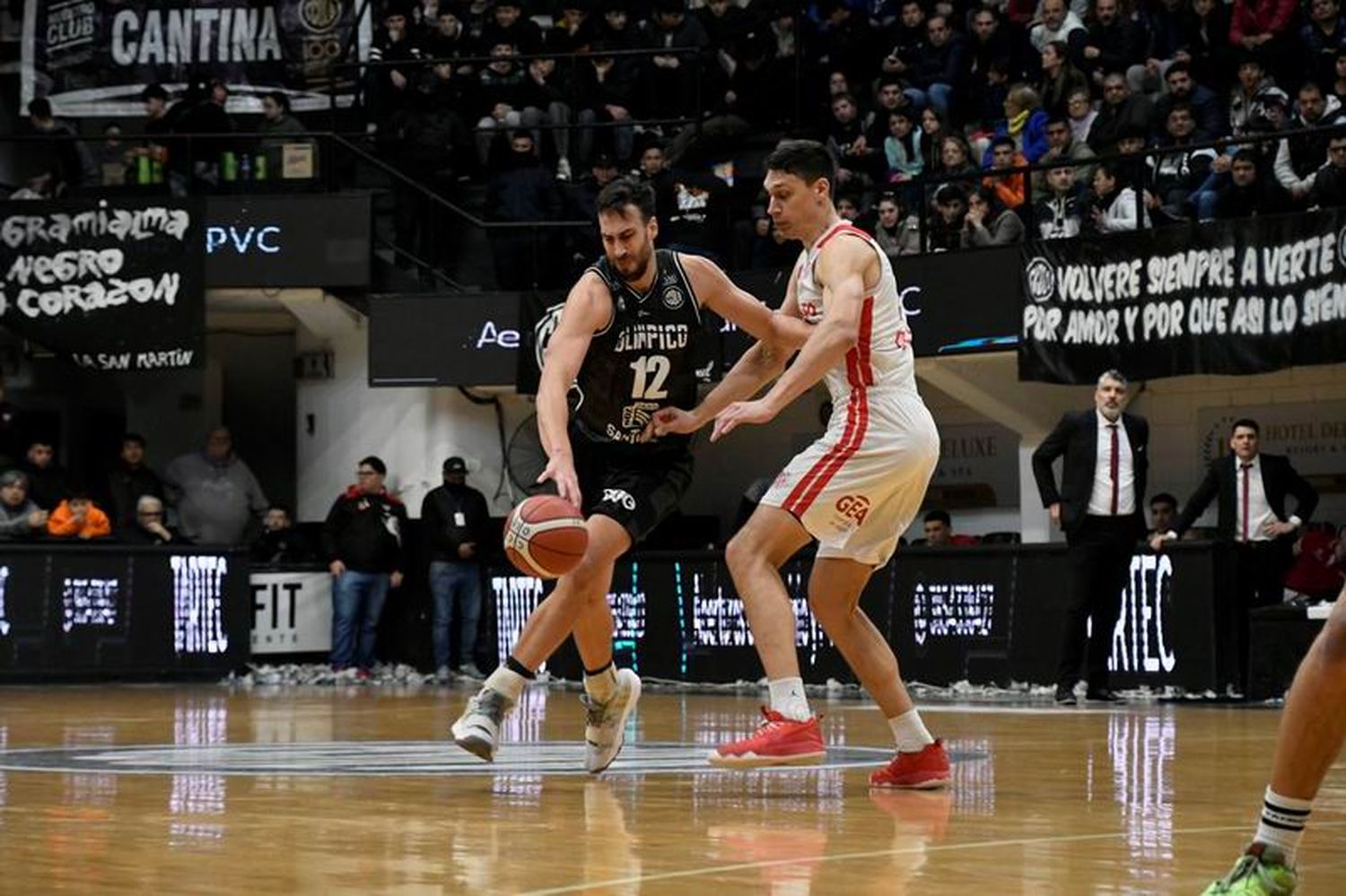 Olímpico venció a Olímpico
y empató la serie semifinal