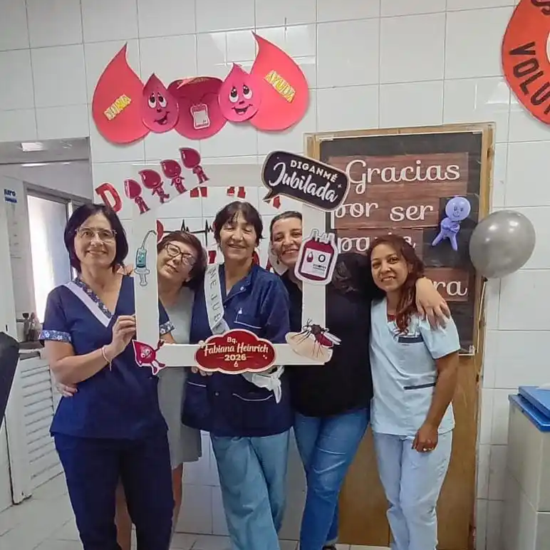 Fabiana y sus compañeras de Hemoterapia del Hospital