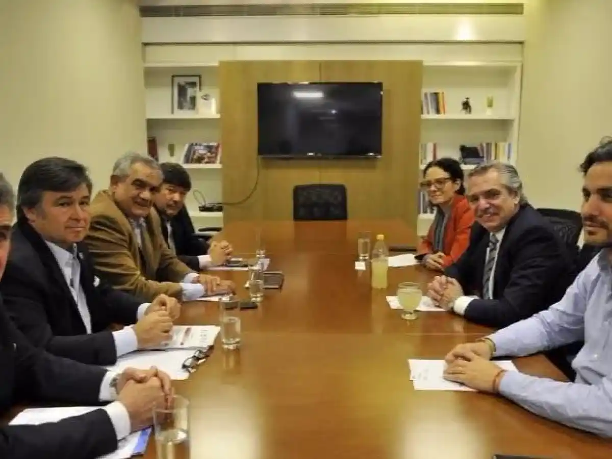Retenciones: Fernández recibe a la Mesa de Enlace agropecuaria  
