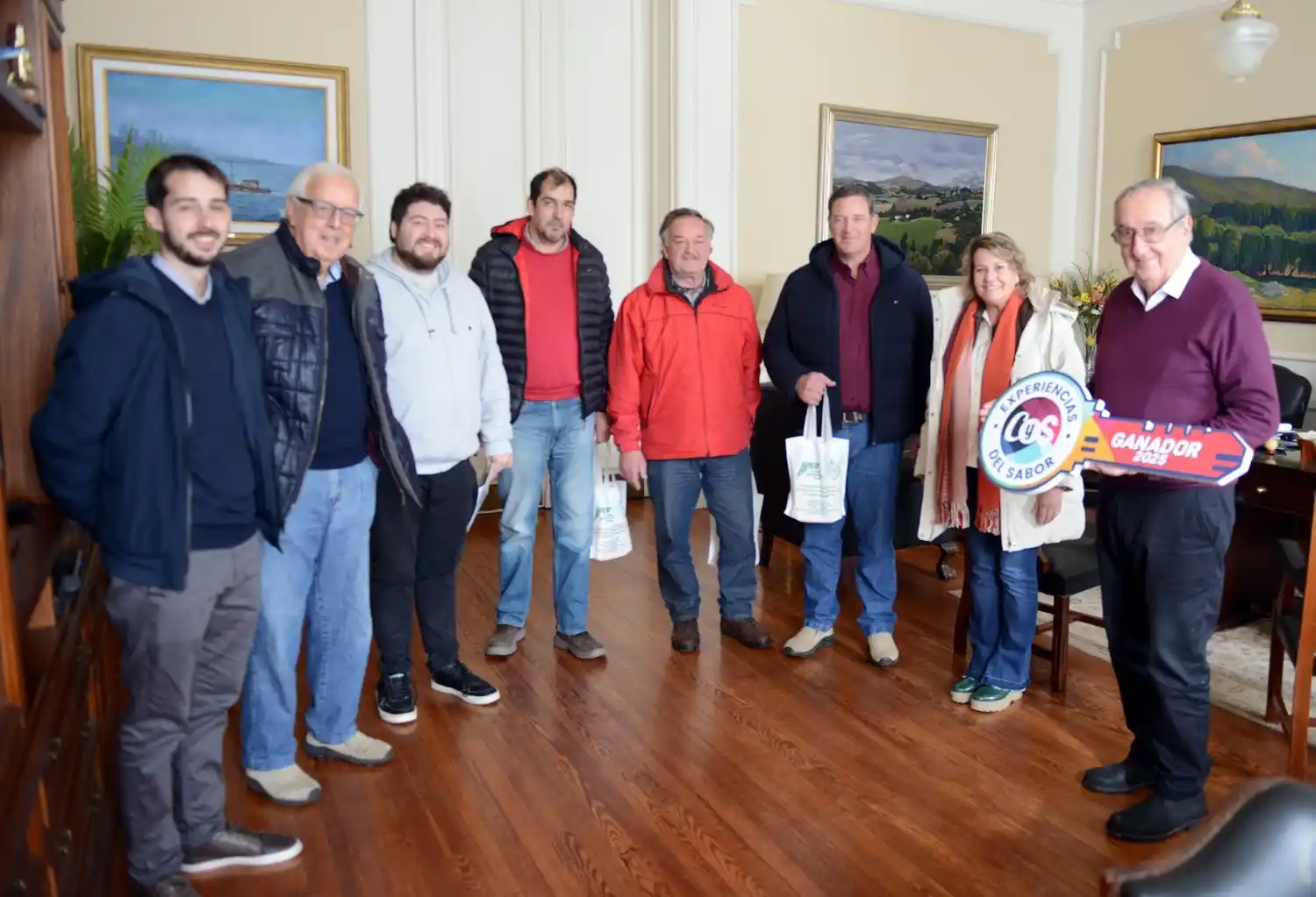 Autoridades de la Escuela Granja y del Cluster Quesero participaron del encuentro