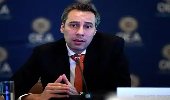 ¡ORDEN DE APREHENSIÓN! Allanan residencia de la familia del periodista Roberto Deniz