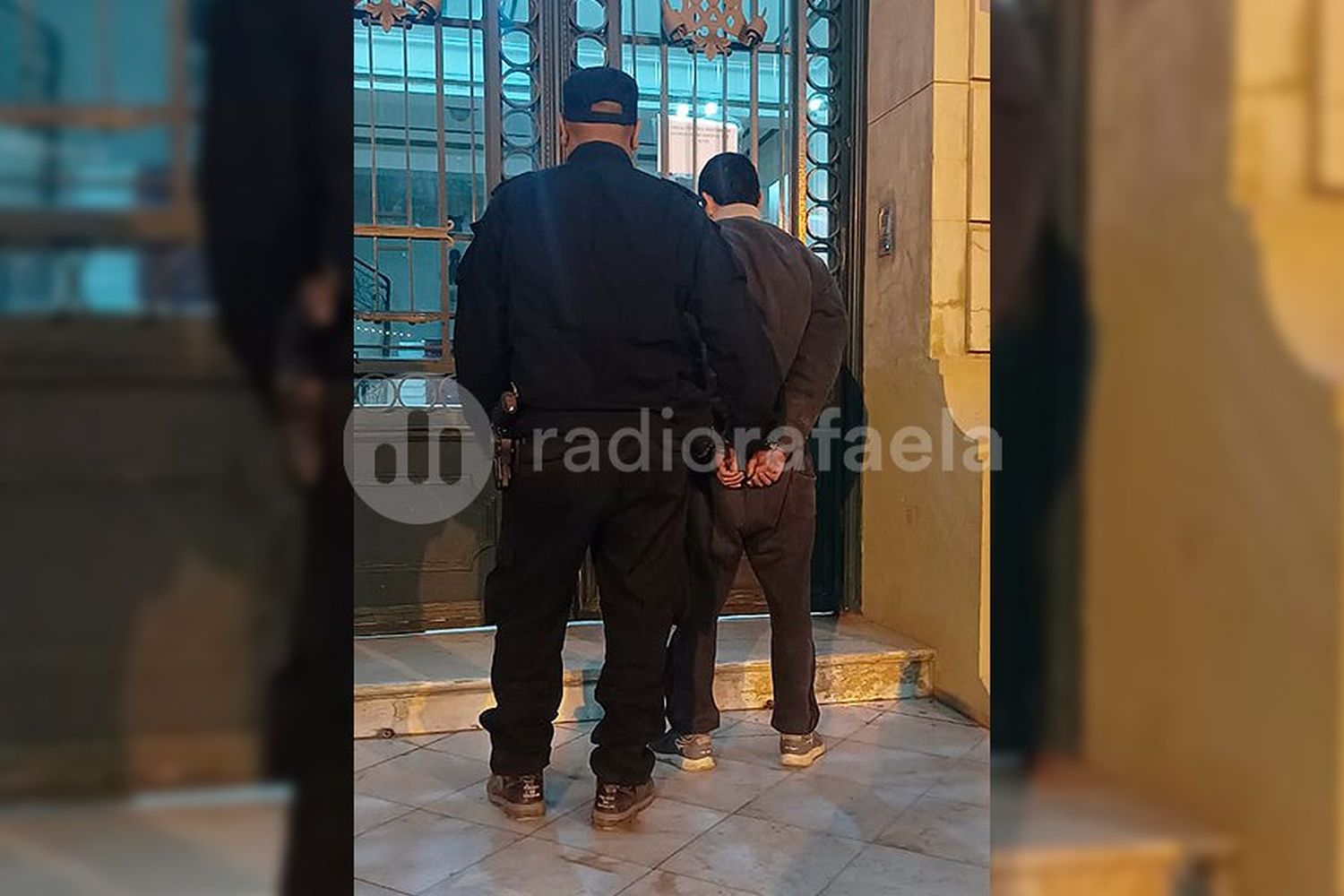 Se metió a una casa para robar y le salió mal: el dueño estaba adentro y lo retuvo