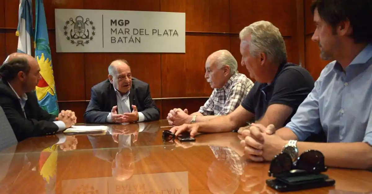 Arroyo se reúne con los municipales para cerrar la paritaria