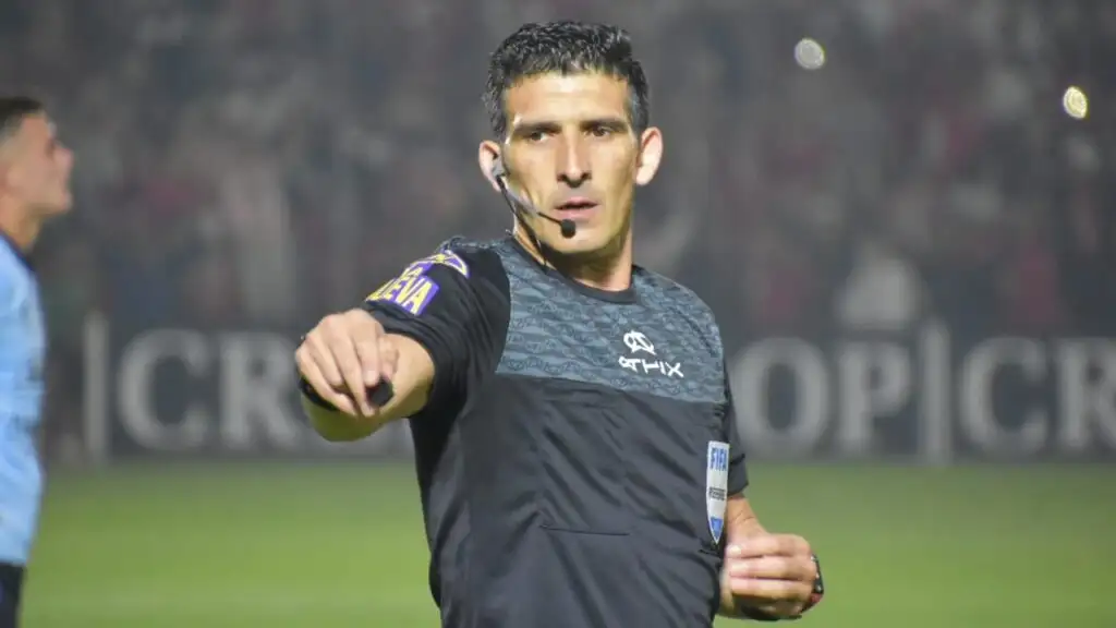 Andrés Merlos.