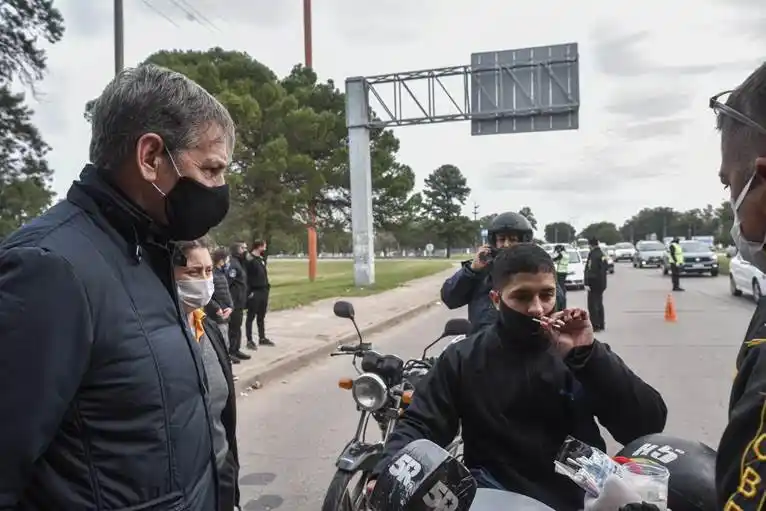 La Municipalidad suma controles de olfato en los accesos a Santa Fe