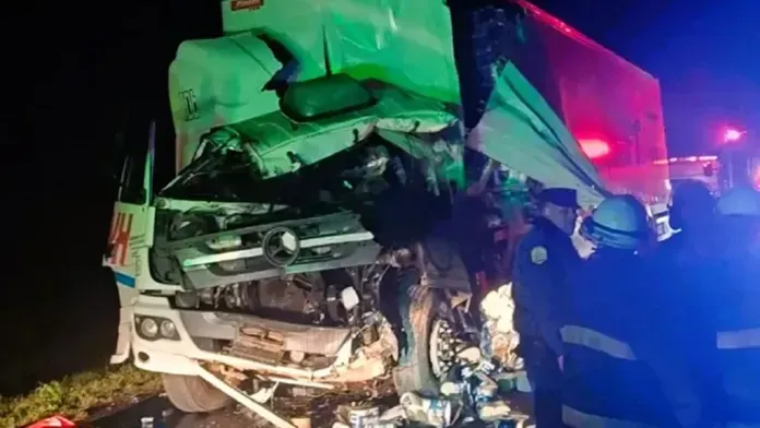 Nueva tragedia vial en la Ruta 14, a la altura de Gualeguaychú: murió un camionero