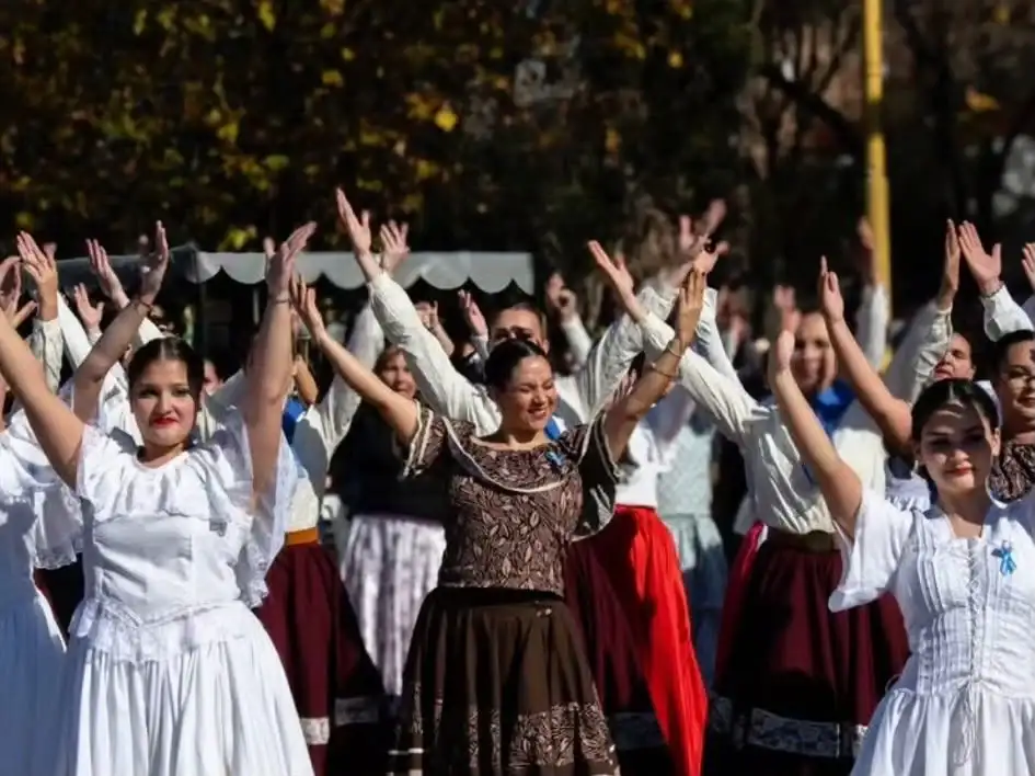 Fin de semana del Día de la Independencia: más de 300 mil personas y $ 16.200 millones reafirman a Santa Fe como destino turístico - 4