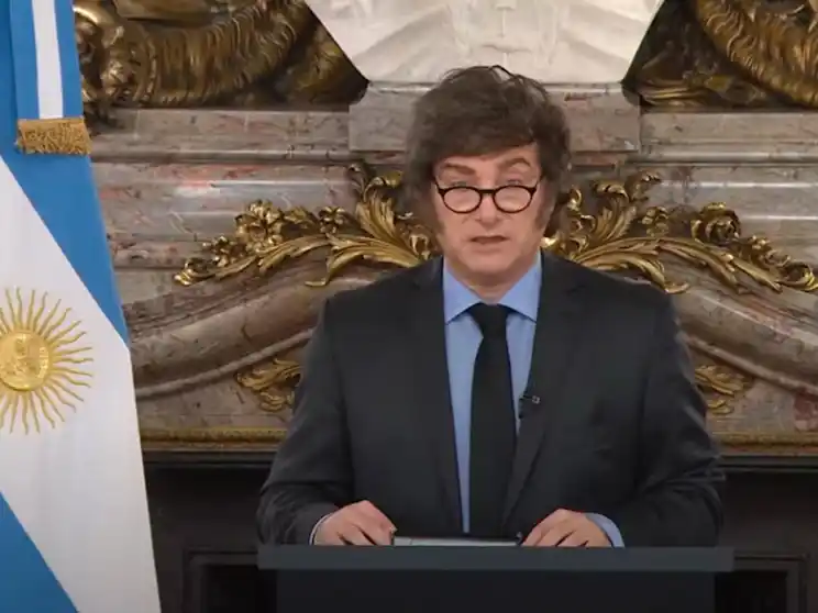Advierten que el Gobierno de Milei perdió 15 puntos y "ya no tiene la reelección asegurada”