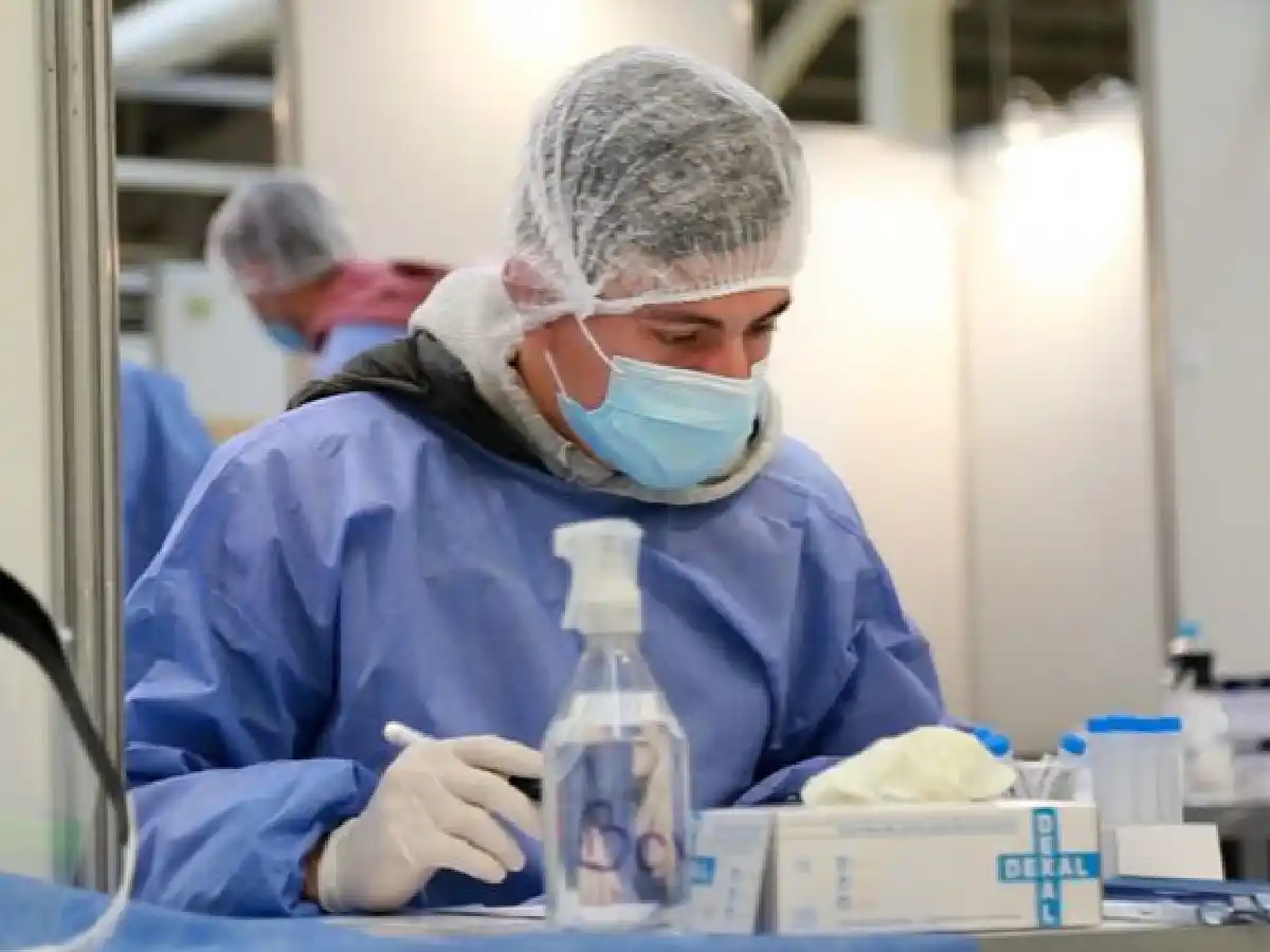 Otros 25 muertos y 1.460 nuevos contagios de coronavirus en Argentina