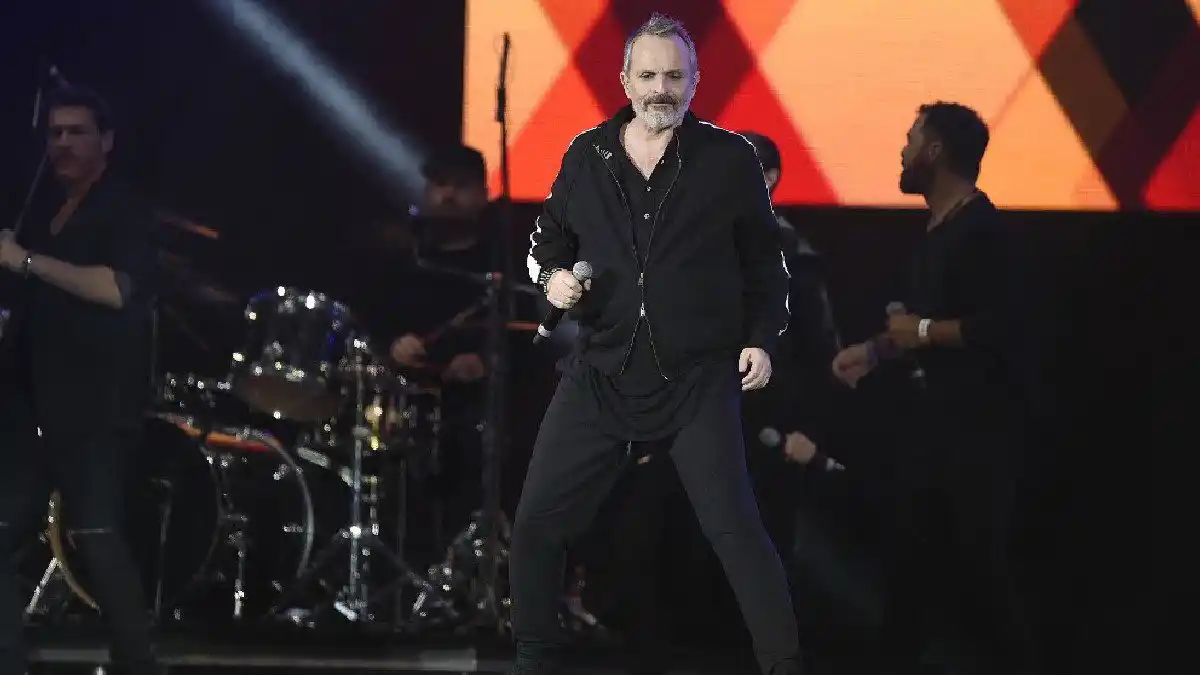 LA INSÓLITA petición que le hicieron los ladrones a Bosé mientras lo robaban (video)