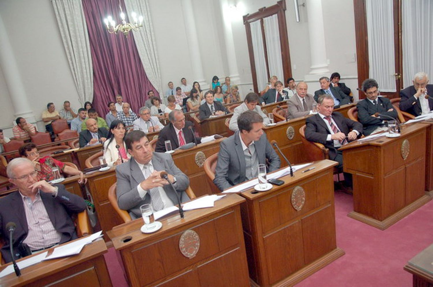 Senadores apoyan “democratización” de la justicia