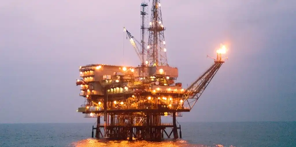 Petroleras estatales de oriente medio aumentaron en un tercio la cantidad de plataformas de perforación