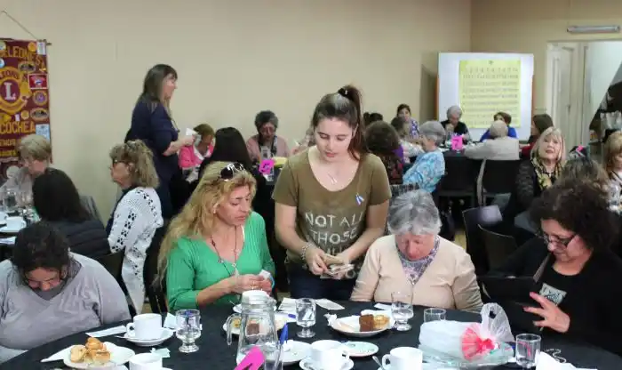 Reunión a beneficio del Hospital