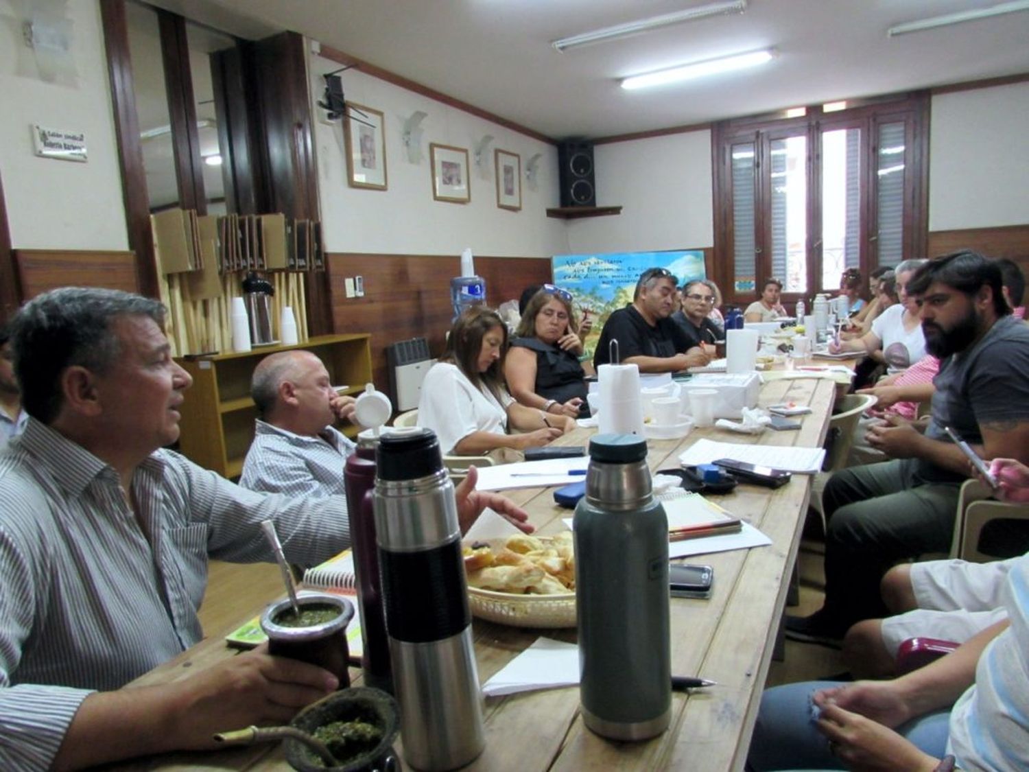 Agmer quiere la recomposición salarial de la docencia y eleva una “agenda de demandas” al CGE