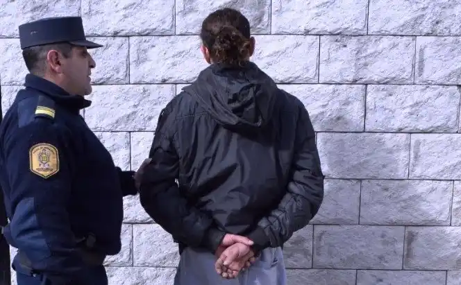 Detienen a uno que secuestró a una mujer la semana pasada